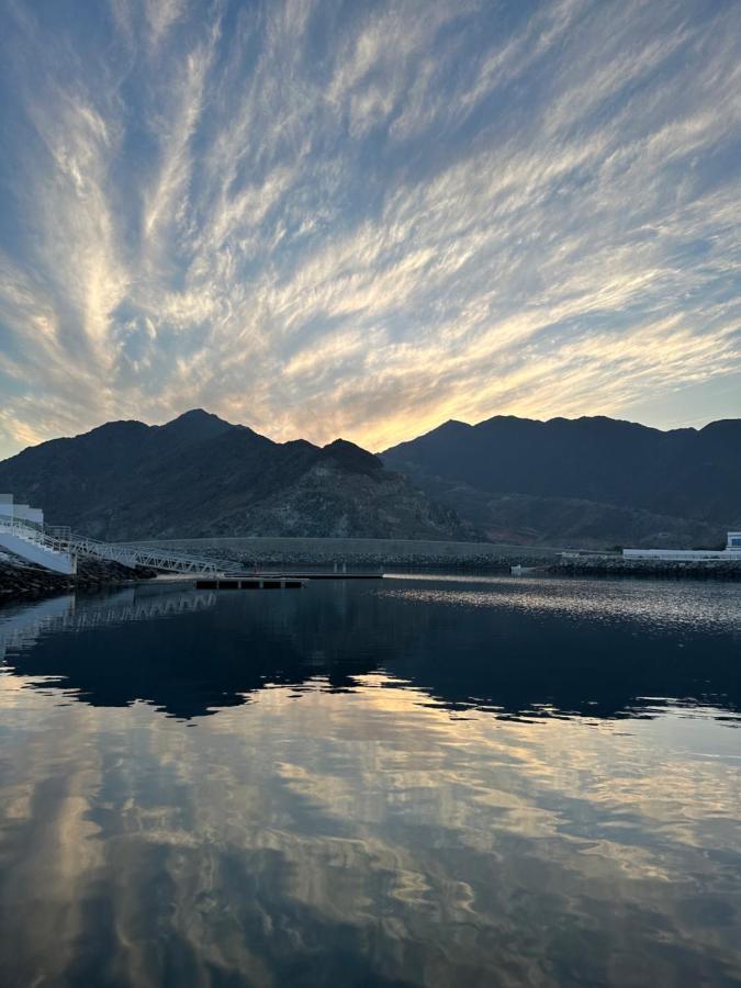 Al Dana Sea View Villa Fujairah Buitenkant foto